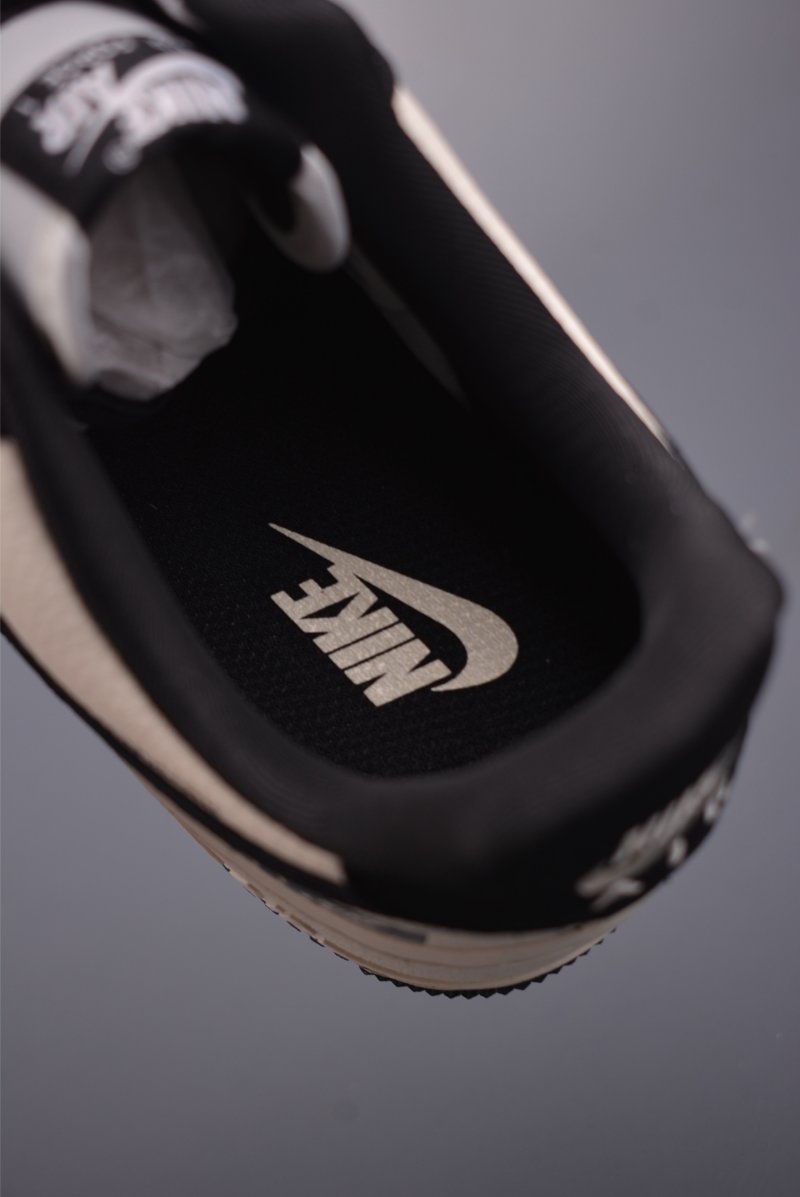 Nike Air Force 1 Low view
