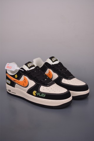 Nike Air Force 1 Low view 1