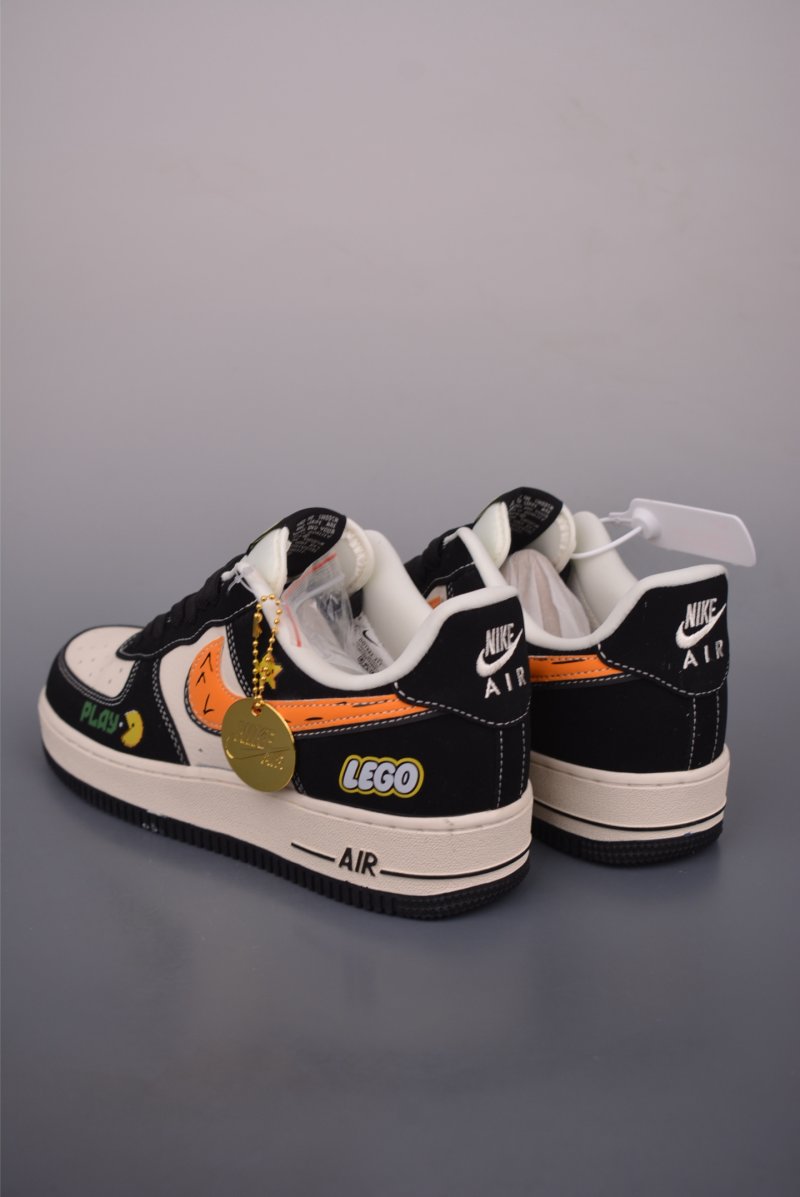 Nike Air Force 1 Low view