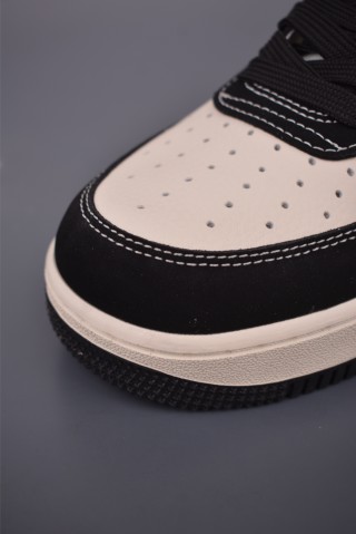 Nike Air Force 1 Low view 6