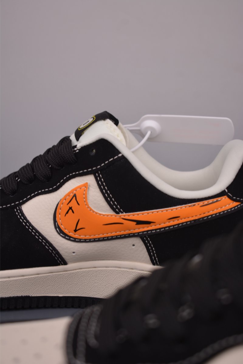 Nike Air Force 1 Low view
