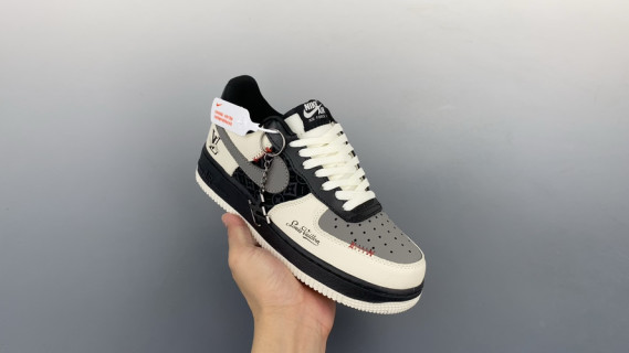 Nike Air Force 1 Low view 1