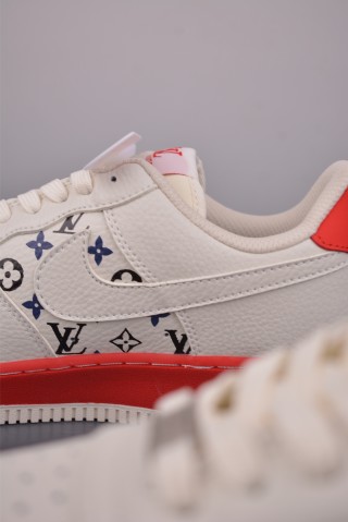 Nike Air Force 1 Low view 8