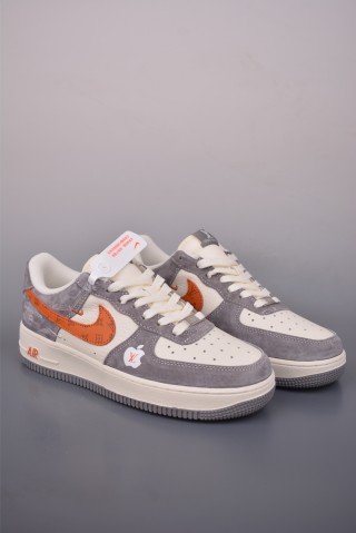 Nike Air Force 1 Low view 1
