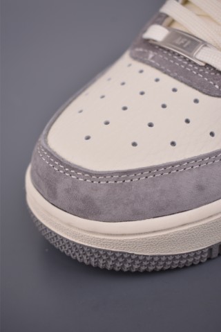 Nike Air Force 1 Low view 6