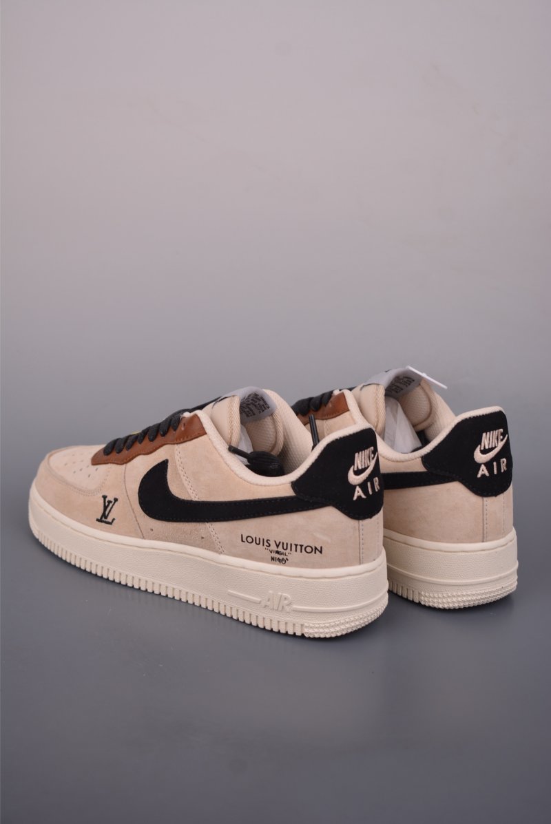 Nike Air Force 1 Low view