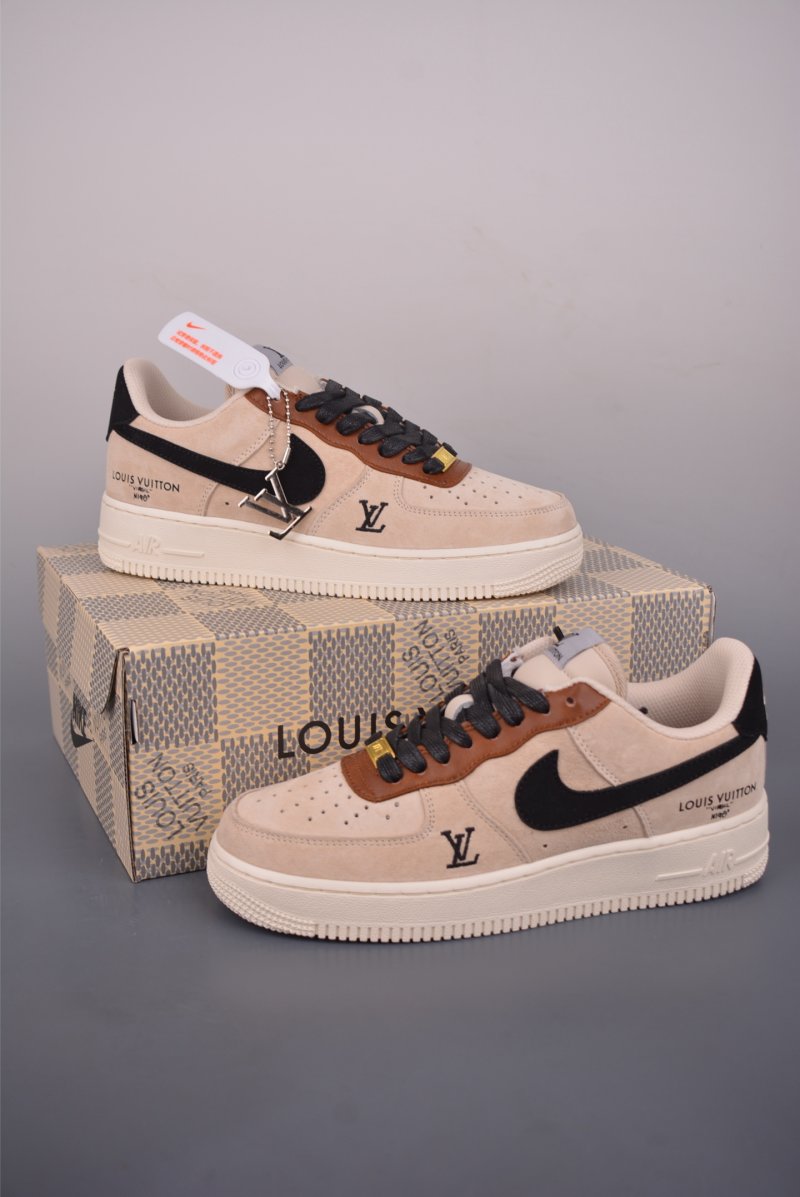 Nike Air Force 1 Low view