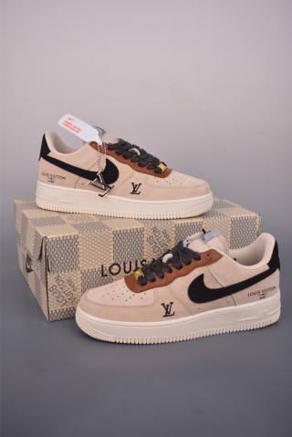 Nike Air Force 1 Low view 5