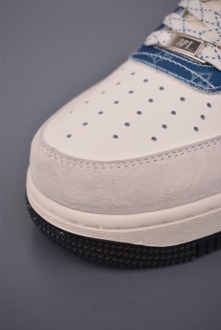 Nike Air Force 1 Low view 6