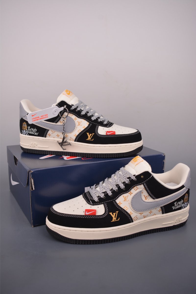 Nike Air Force 1 Low view