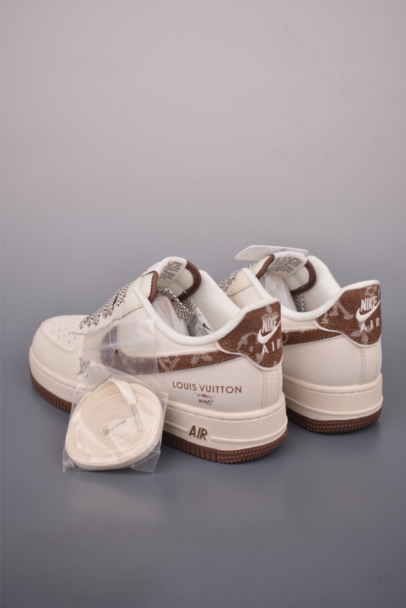 Nike Air Force 1 Low view