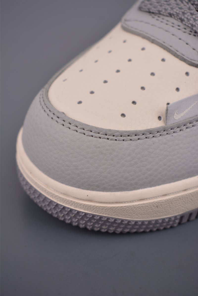 Nike Air Force 1 Low 'LV' view