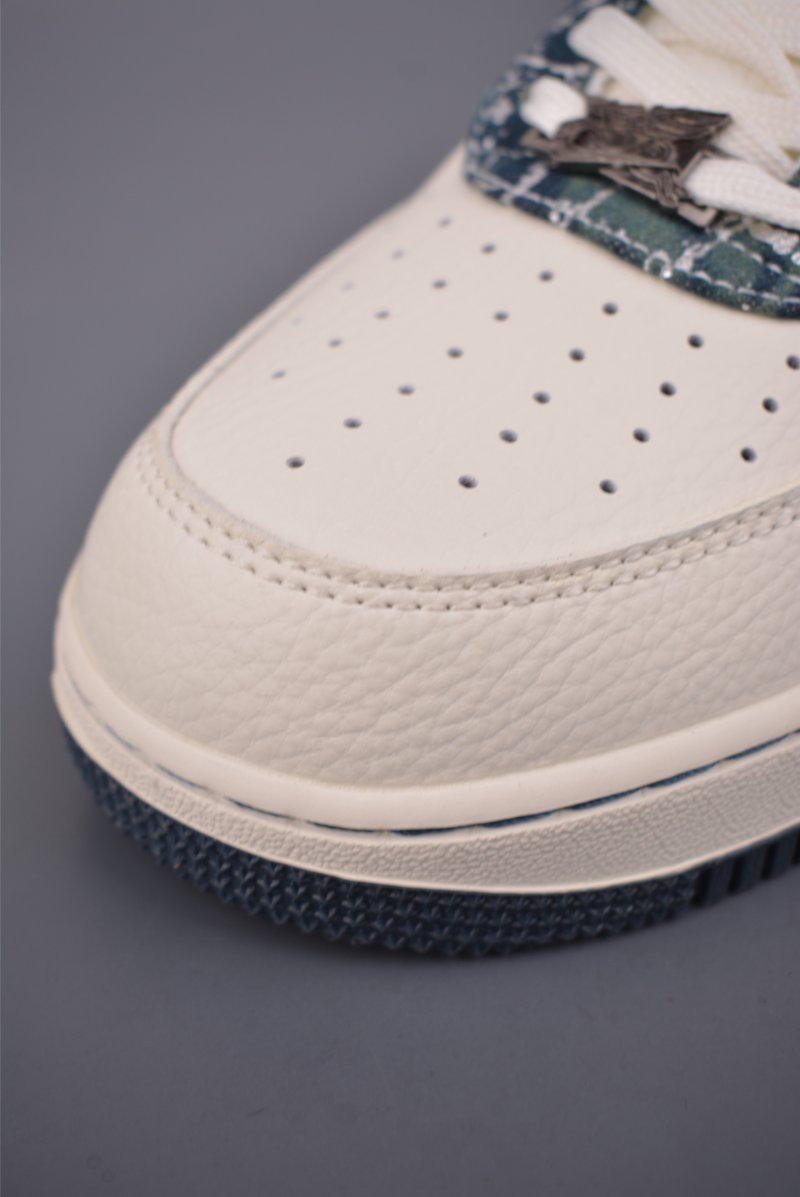 Nike Air Force 1 Low 'LV' view