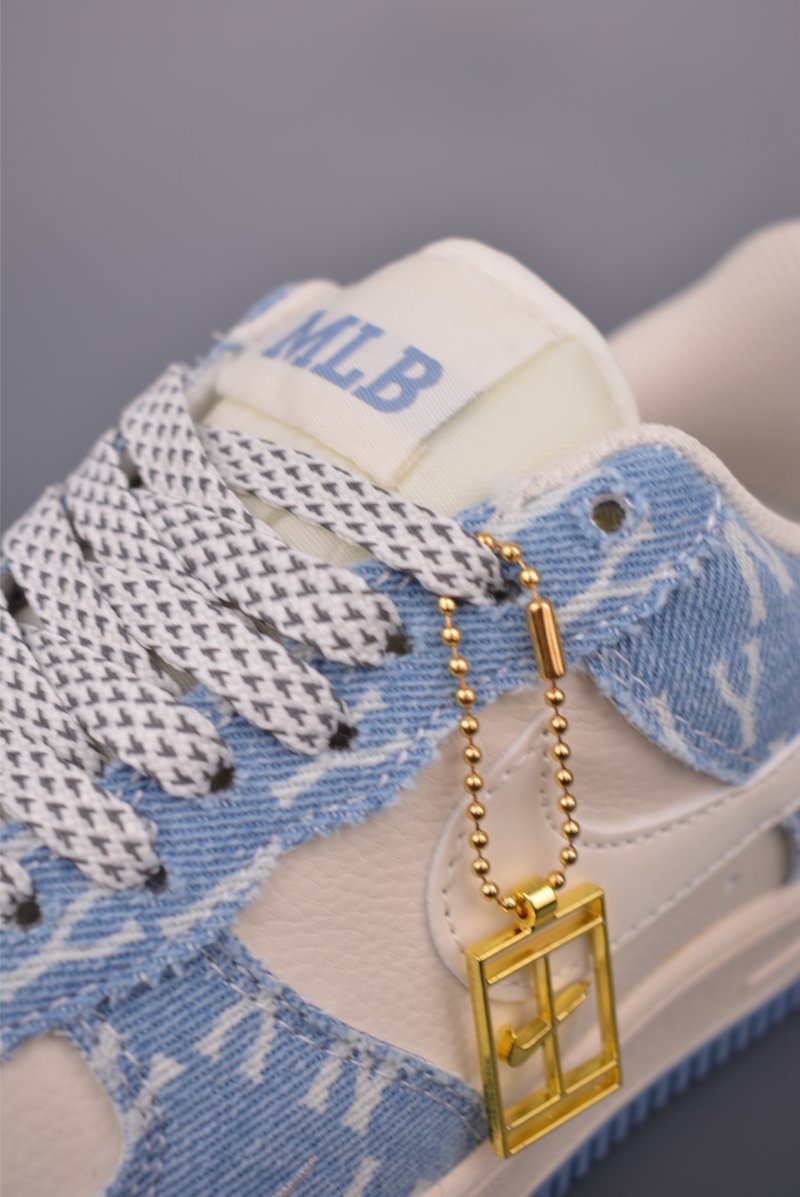 Nike Air Force 1 Low 'MLB' view