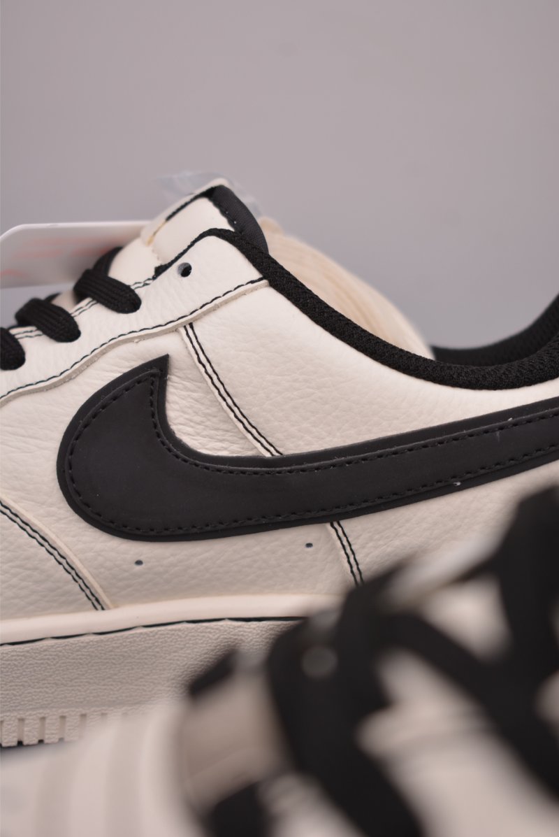 Nike Air Force 1 Low 'Black / Grey' view