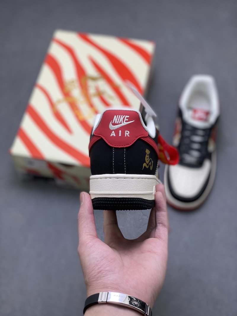 Nike Air Force 1 Low 'Gold' view