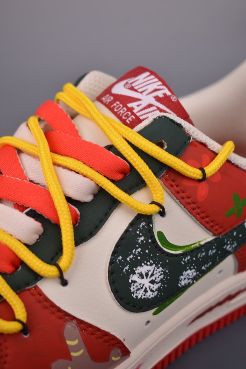 Nike Air Force 1 Low 'Christmas Frosting' view