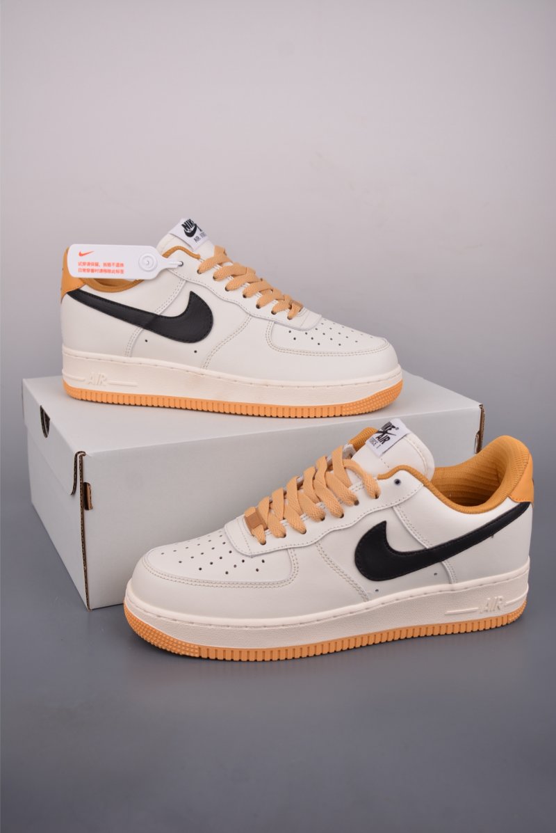Nike Air Force 1 Low view