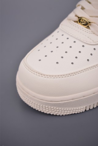 Nike Air Force 1 Low view 15