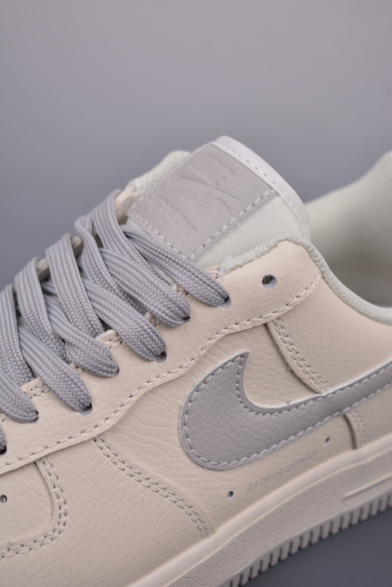 Nike Air Force 1 Low view