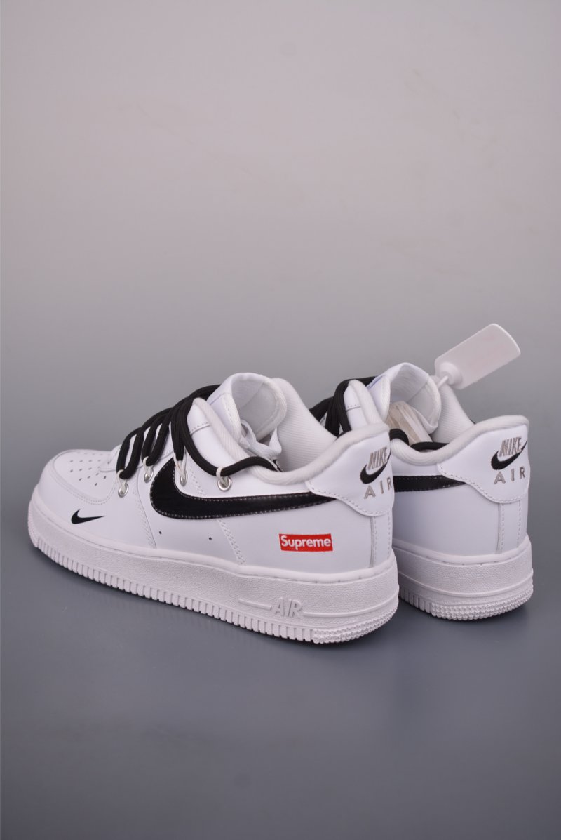 Nike Air Force 1 Low Supreme 'Deconstruct' view