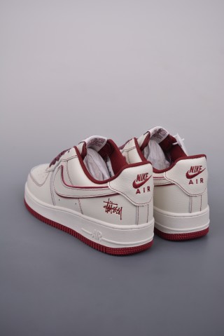 Nike Air Force 1 Low 'Daredevil' view 2