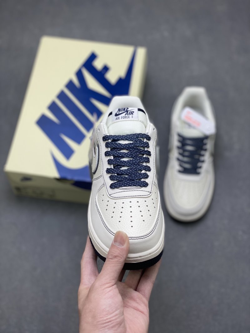 Nike Air Force 1 Low 'Gold' view
