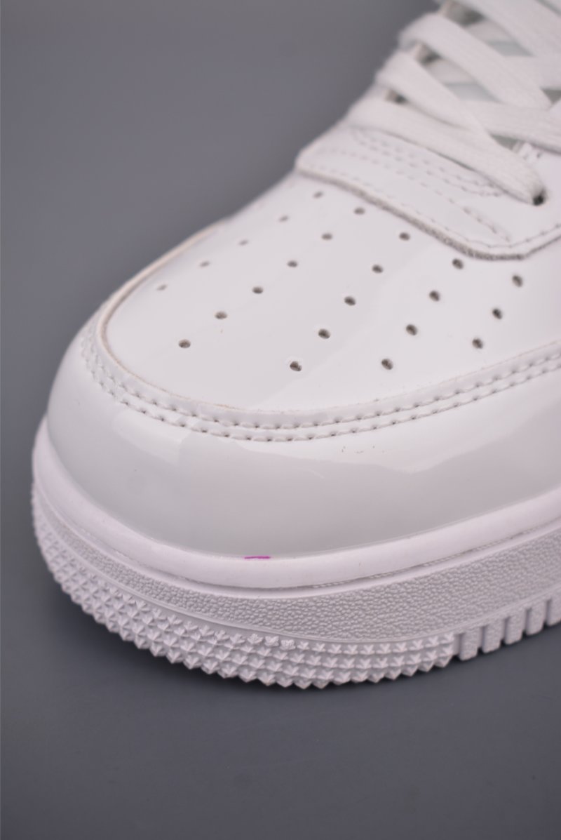 Nike Air Force 1 Low view