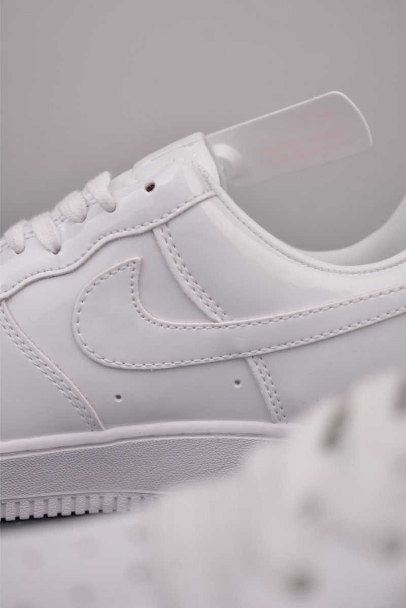 Nike Air Force 1 Low view