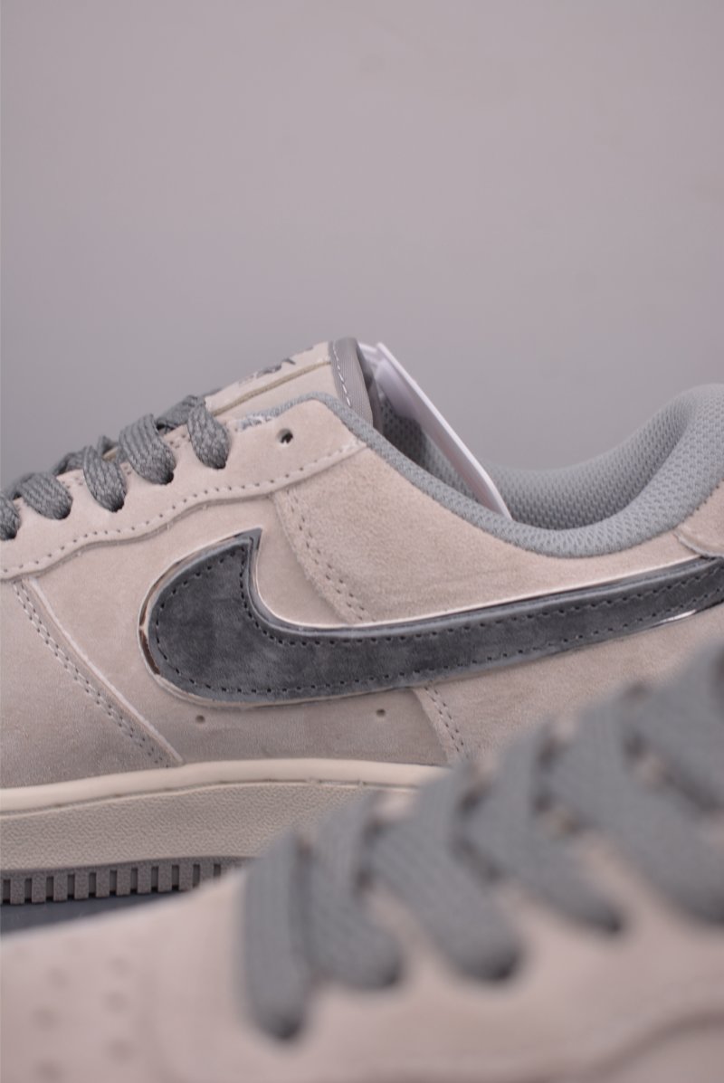 Nike Air Force 1 Low view