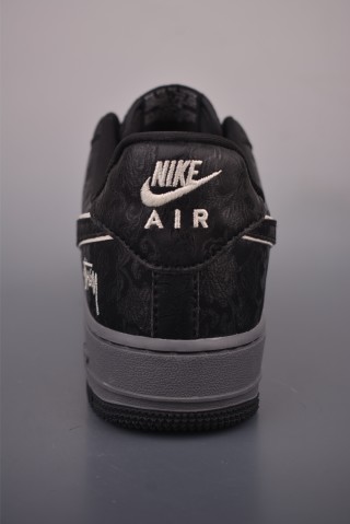 Nike Air Force 1 Low 'Stussy' view 4