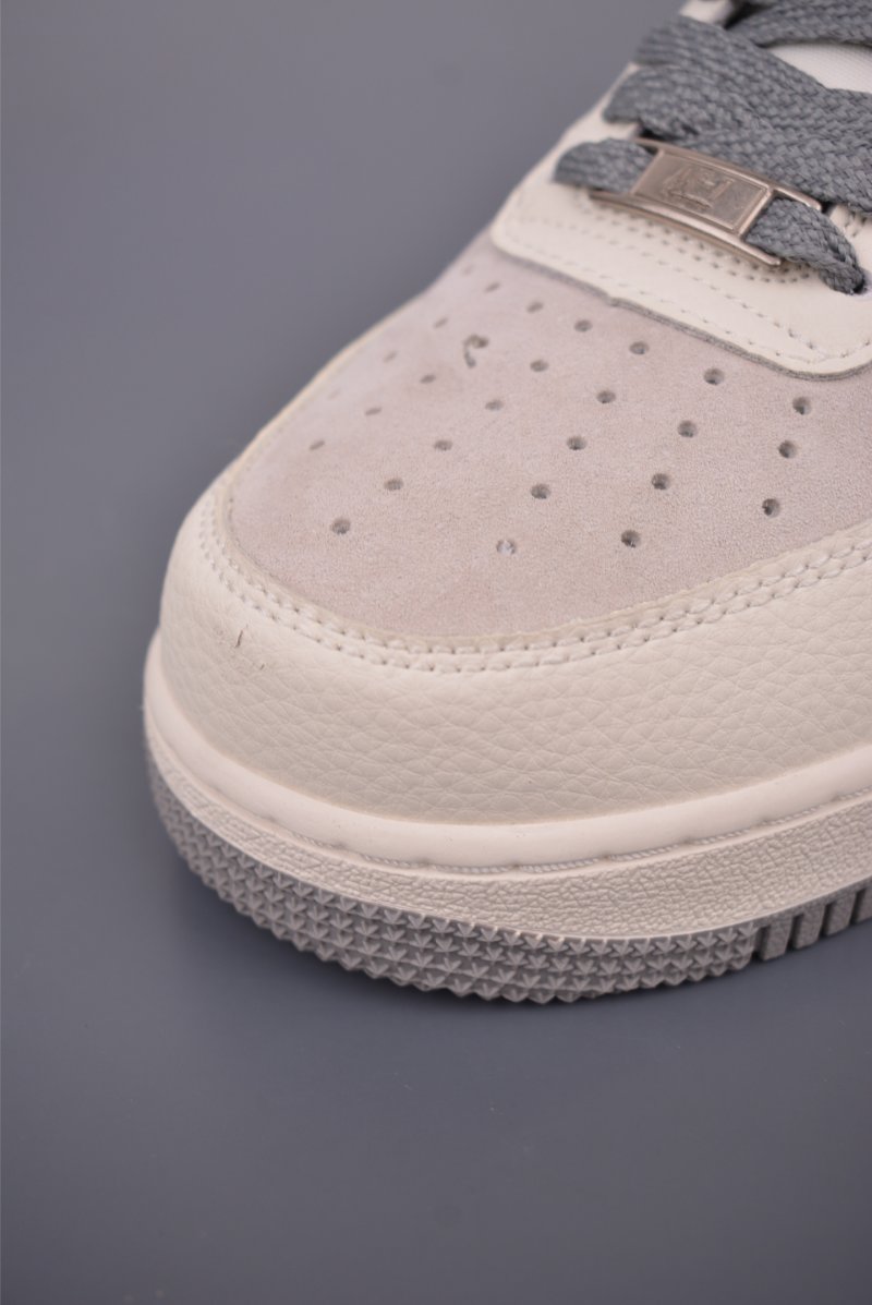 Nike Air Force 1 Low view