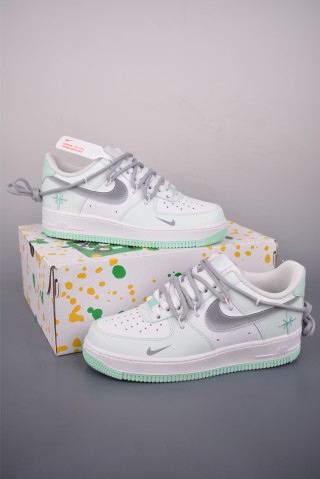 Nike Air Force 1 Low view 5