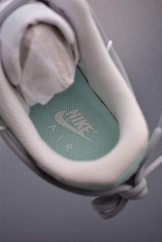 Nike Air Force 1 Low view 9