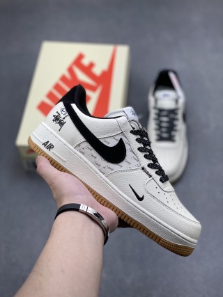 Nike Air Force 1 Low 'Gold' view 1