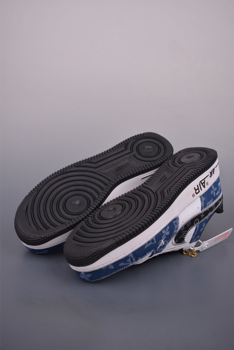 Nike Air Force 1 Low view
