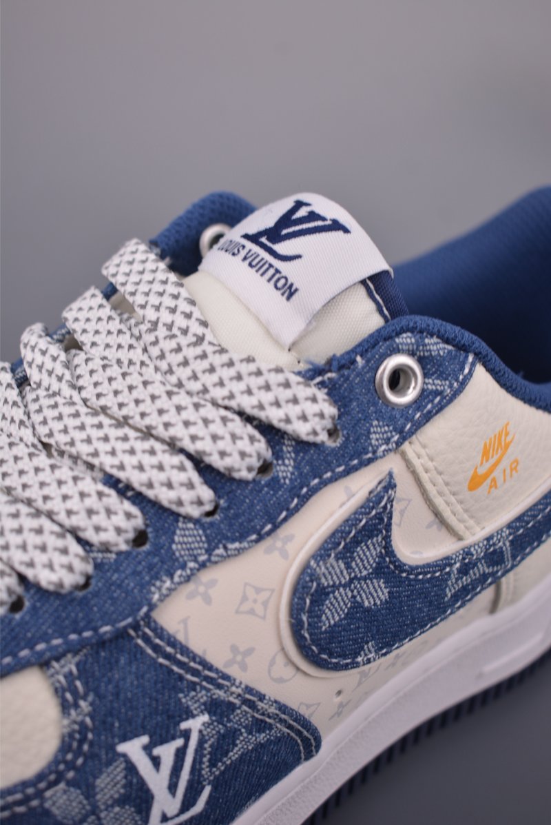 Nike Air Force 1 Low view