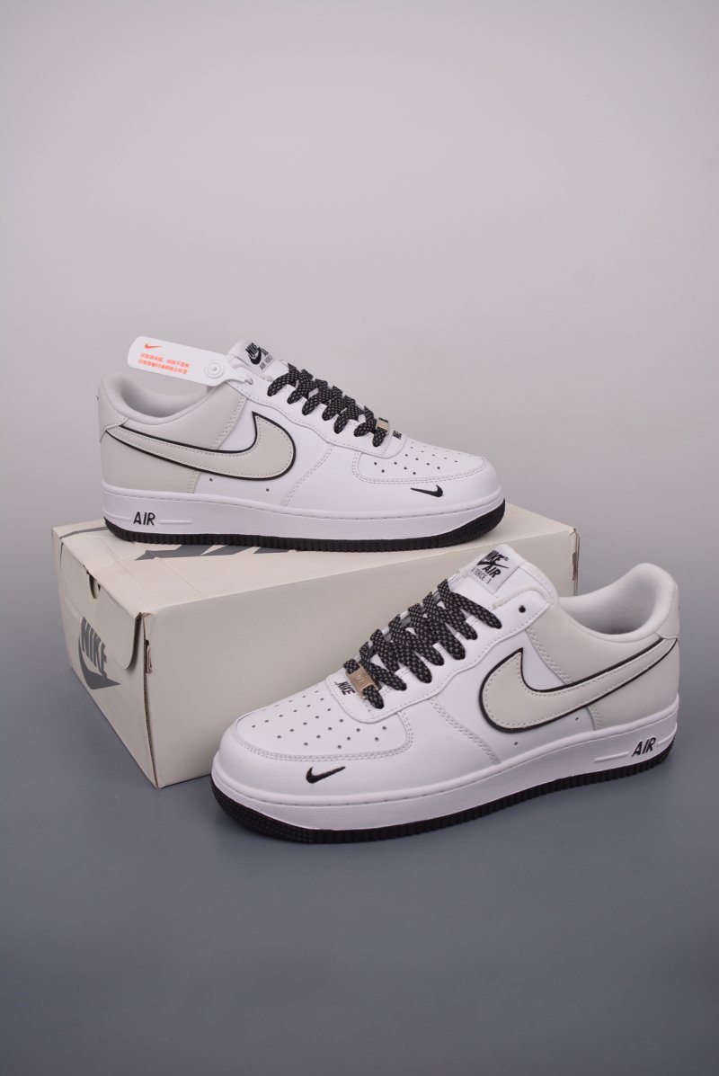 Nike Air Force 1 Low 'Black / White' view