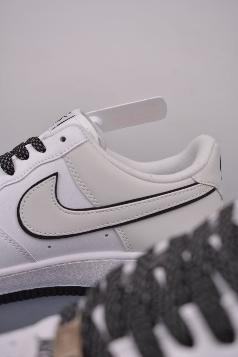 Nike Air Force 1 Low 'Black / White' view