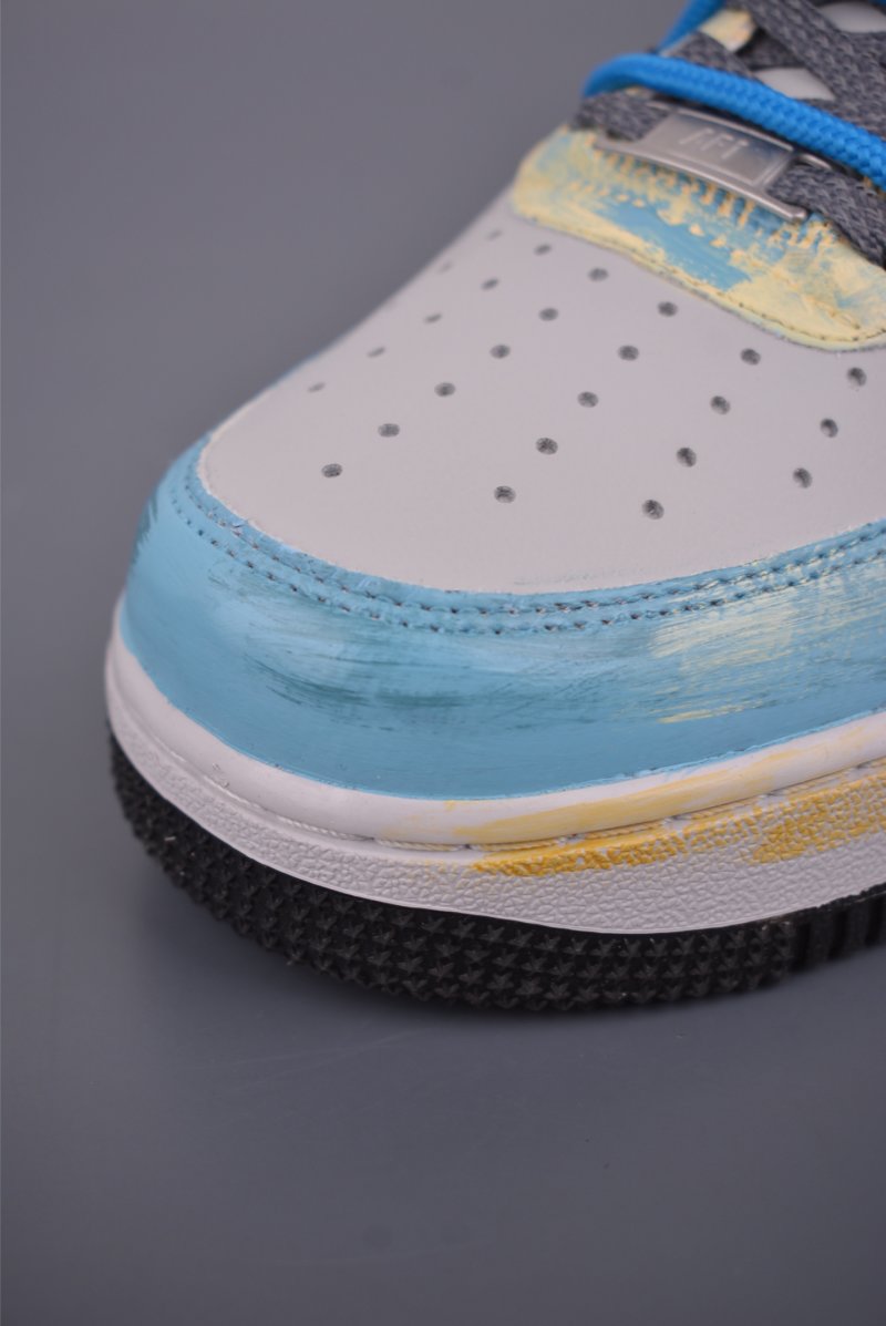 Nike Air Force 1 Low view