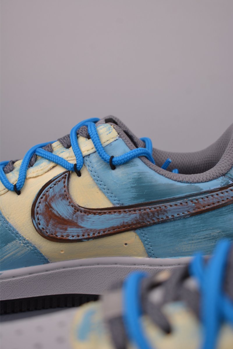 Nike Air Force 1 Low view