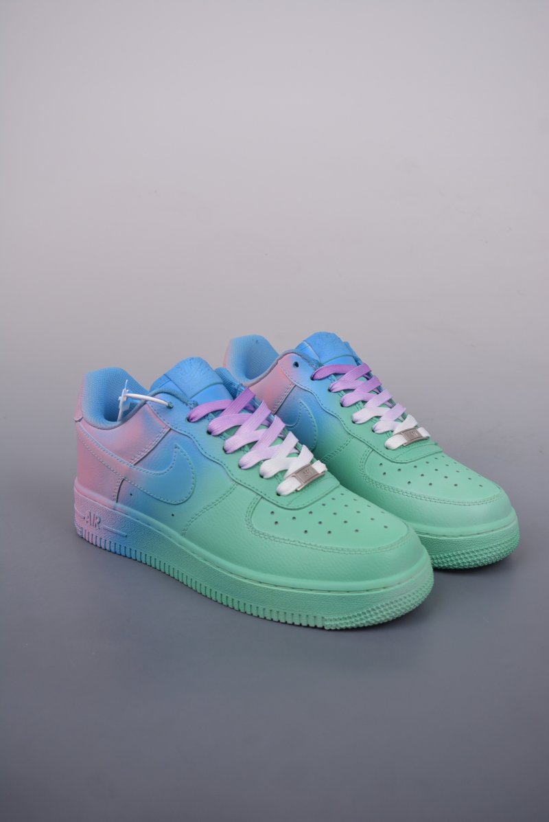 Nike Air Force 1 Low