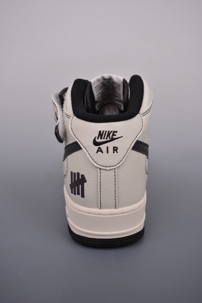 Nike Air Force 1 Mid view