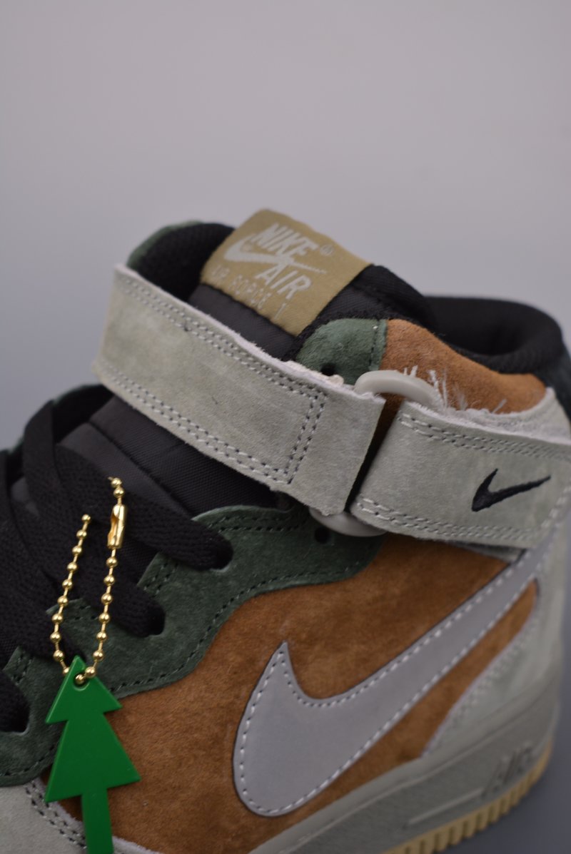 Nike Air Force 1 Mid view