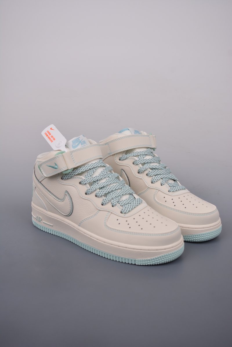 Nike Air Force 1 Mid