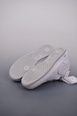 Nike Air Force 1 Mid 'White' view 3