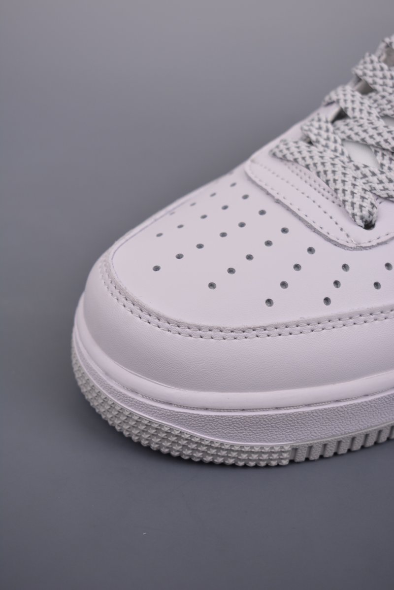 Nike Air Force 1 Mid 'White' view