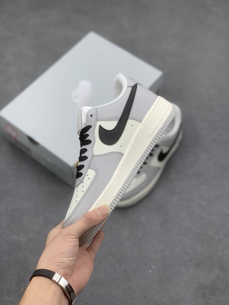 Nike Air Force 1 Low 'Soot' view