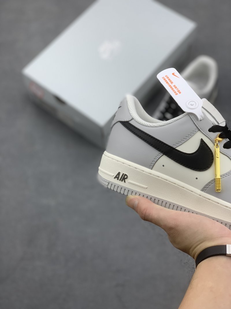 Nike Air Force 1 Low 'Soot' view