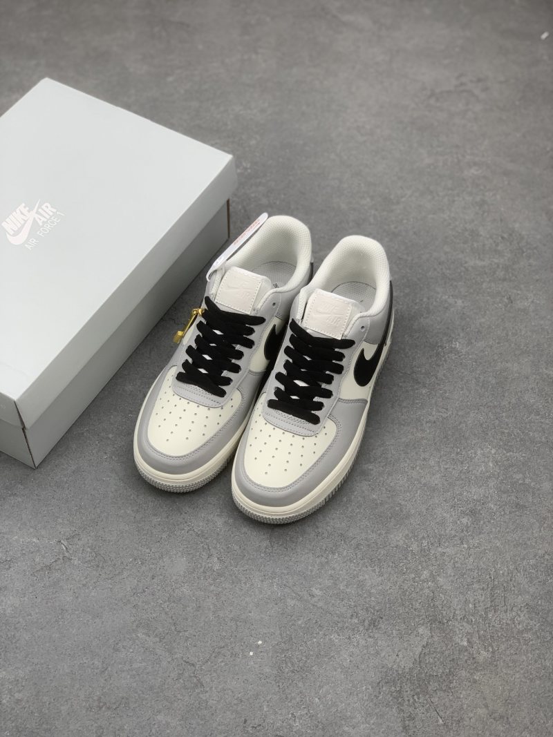 Nike Air Force 1 Low 'Soot' view